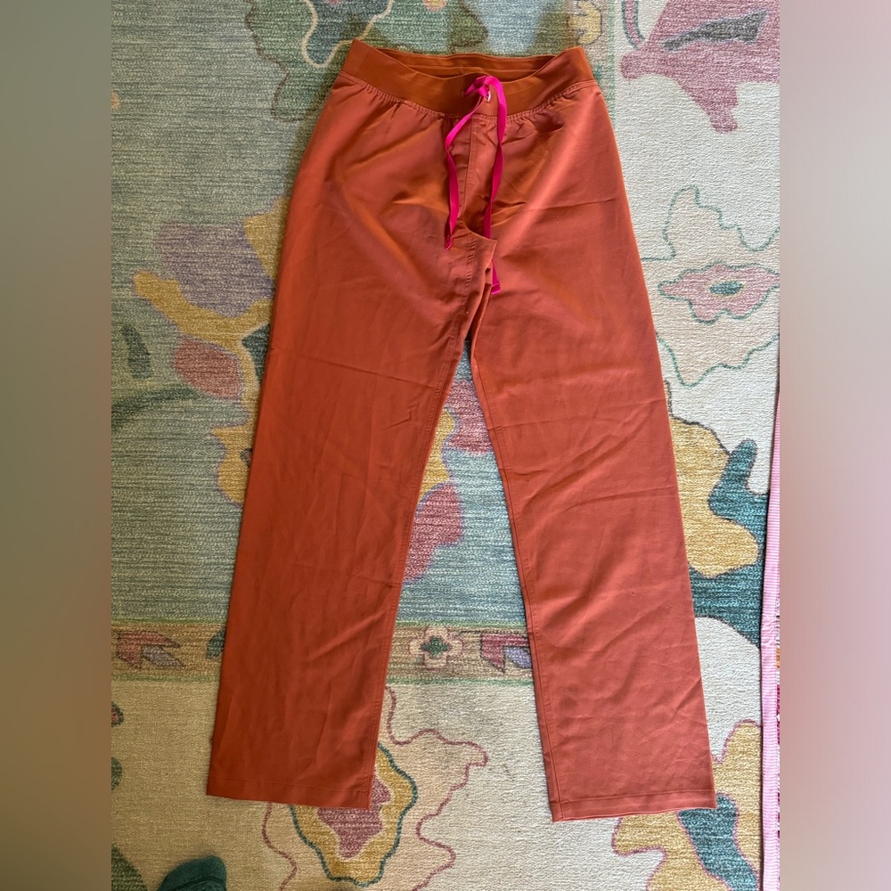 Figs Livingston scrub pants